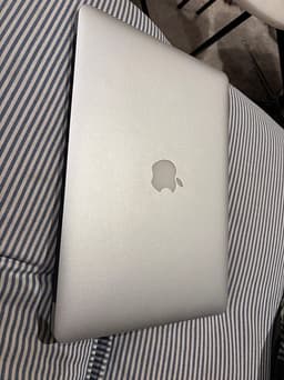 Macbook Air 13" dual core i5,