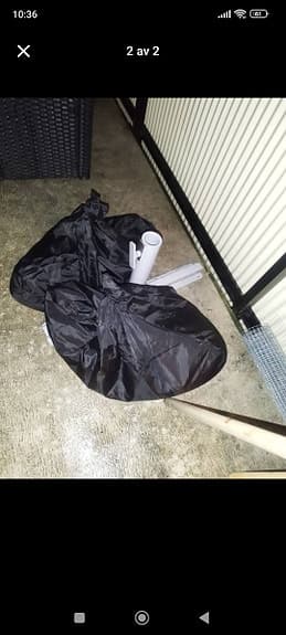 2 st parasoll med fot tvetö från Ikea