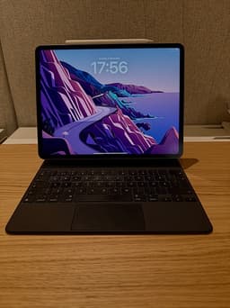 Apple iPad Pro 12,9” M1 med apple pencil + tangent bord