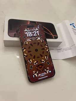 Apple iPhone 16 Pro NYSKICK!!! Perfekt Julklapp!