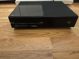 Microsoft Xbox One Spelkonsol