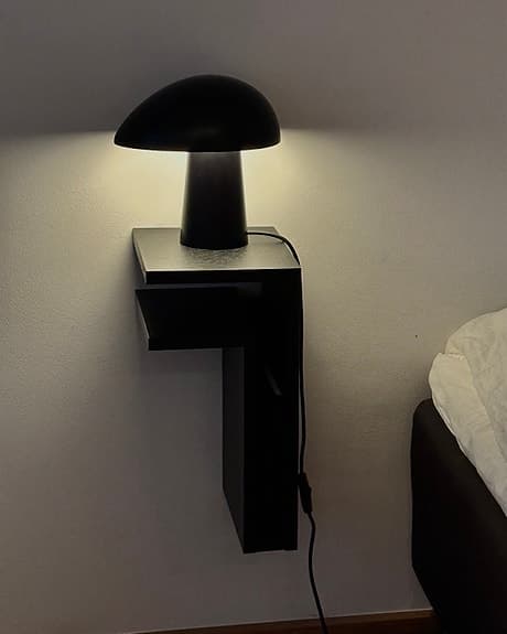 Maze F-Shelf – väggmonterat sängbord