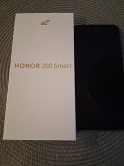 Honor 200 Smart