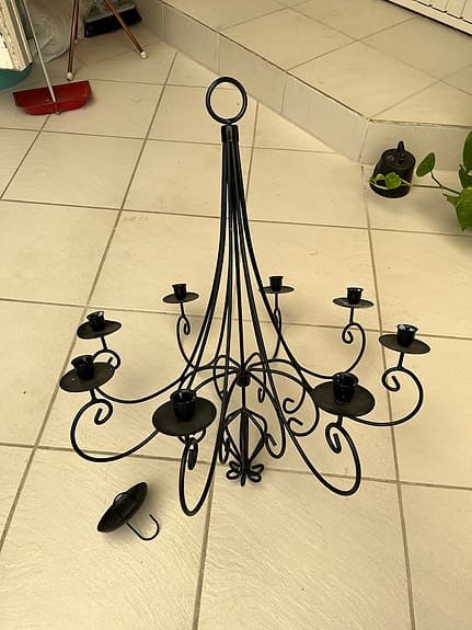 Ljuskrona - Svart metallkrona