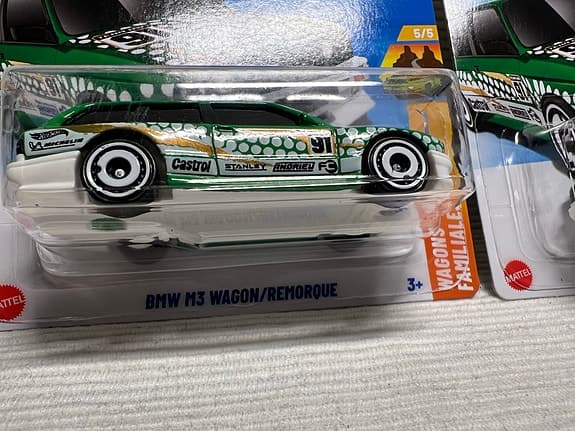 Hot Wheels BMW H3 Wagon 2 st