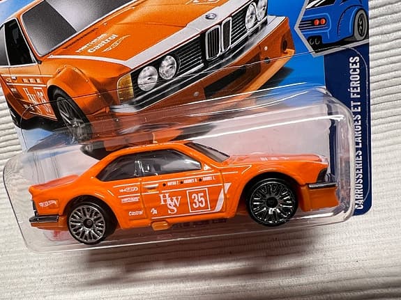 Hot Wheels BMW 635 CSI leksaksbil orange
