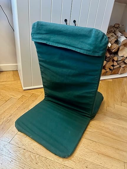 Meditationsstol med ryggstöd och mjuk sittdyna