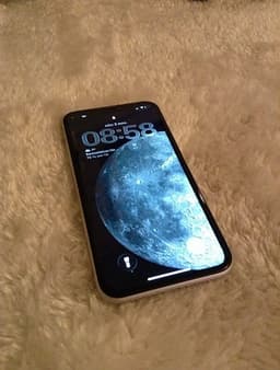 iPhone 11 (nyskick) + tillbehör