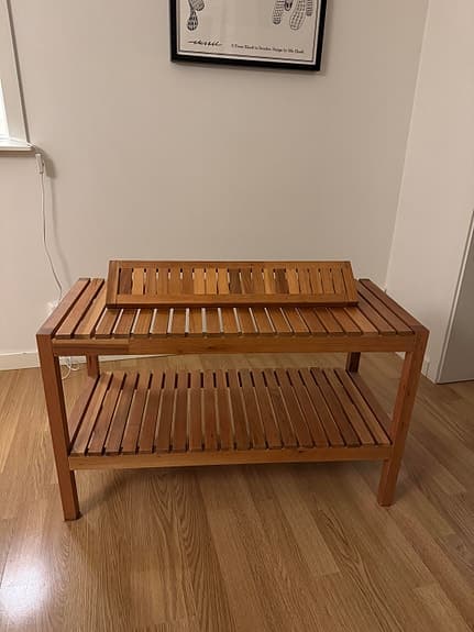 Bänk och hylla