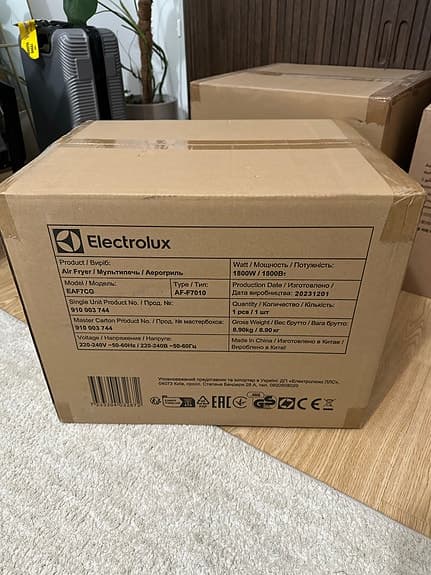 Helt ny Electrolux 700 Series EAF5B luftfritös oöppnad