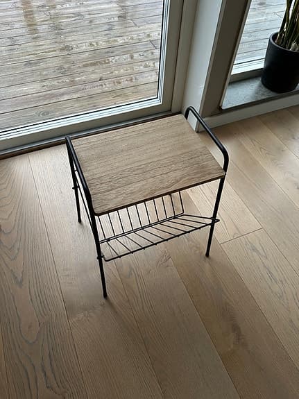 Avlastnings bord Sideboard liknar String