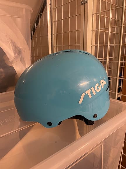 Stiga cykelhjälm blå (barn, storlek S)