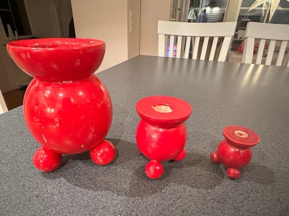 Kulljusstakar och grisljusstake - Röd Trä