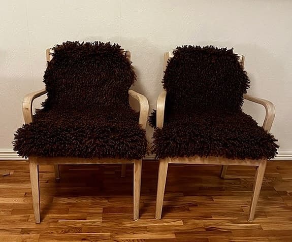 2 st Loungestolar med nya fårskinn