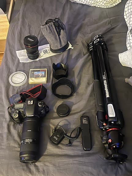 Canon 7D, Stativ/Filter/Trådlös + objektiv i prima skick alltihop!