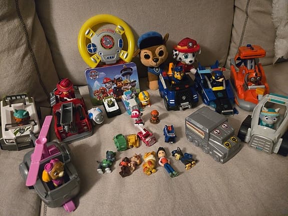 Paw patrol valpar, bilar och  gosedjur