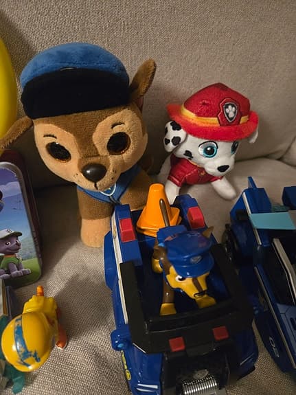 Paw patrol valpar, bilar och  gosedjur