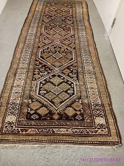 Vacker mönster handknut persisk ullmatta med naturlig färger