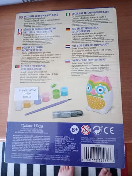 Melissa & Doug Uggla Sparbössa med färgset