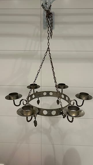 Ahrnebergs ljuskrona i smide