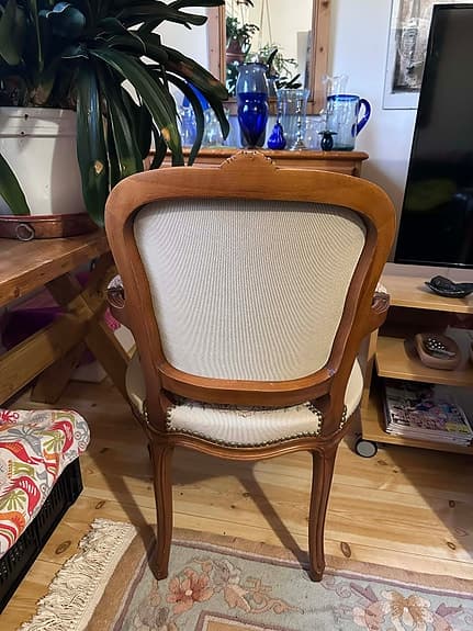 Äldre Broderad Antik Stol