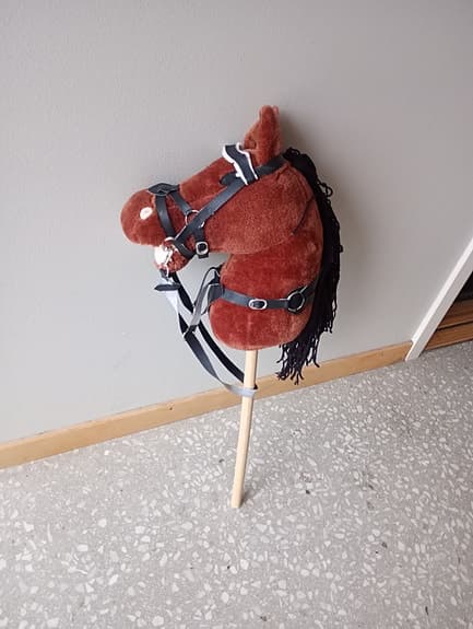 Käpphäst   nyskick