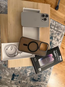 iPhone 15 Pro 128 GB (Natural Titanium)