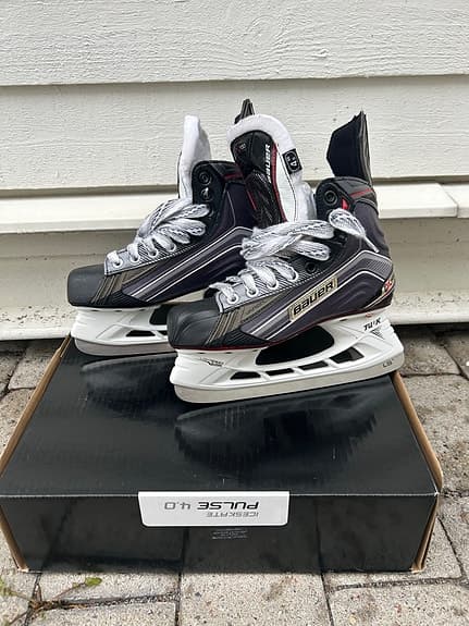 Bauer Ishockeyskridskor storlek 38 svart och vit