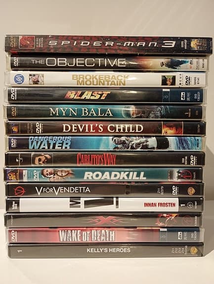 14 st DVD-filmer ( inplastade - helt nya )