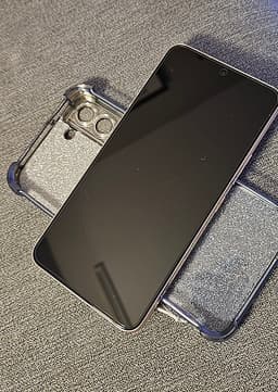 Samsung Galaxy S22 128GB – Nyskick, fabriksplasten kvar