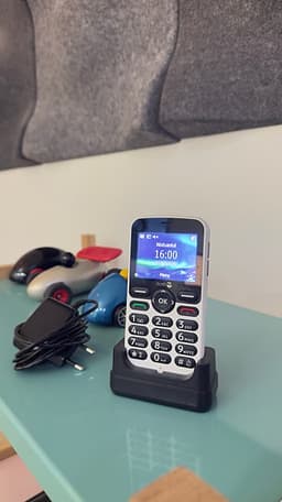 Doro 5861 4G mobiltelefon