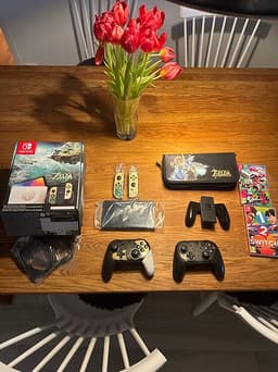 Nintendo Switch Spelkonsol med Zelda-tema och tillbehör