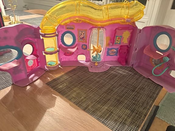 Littlest Pet Shop Lekhus
