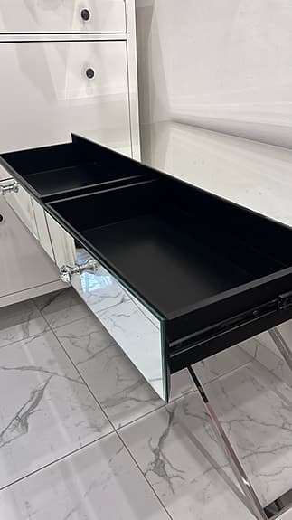 Glas Sidobord