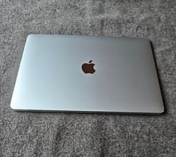 MacBook Air M1