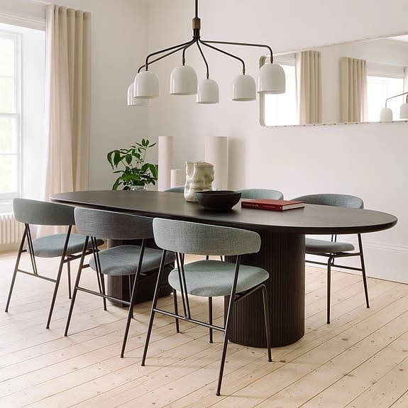 Gubi Moon Dining Table - Nyskick