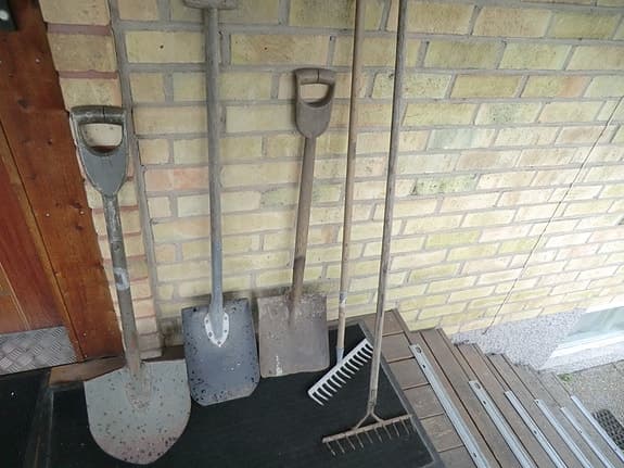 kronans grävspade spade skyffel skovel kratta järnkratta