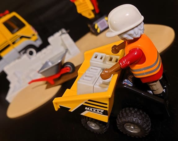 Playmobil City Action – Byggarbetsplats med tippbil 70742 🚧🚚