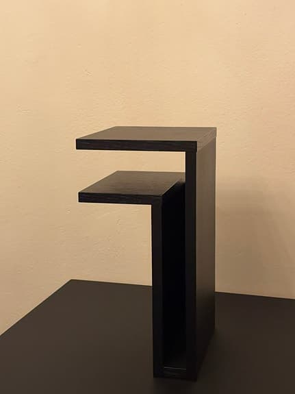 Sängbord / vägghylla F-shelf svart