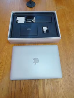 MacBook Air 13" i väldigt fint skick