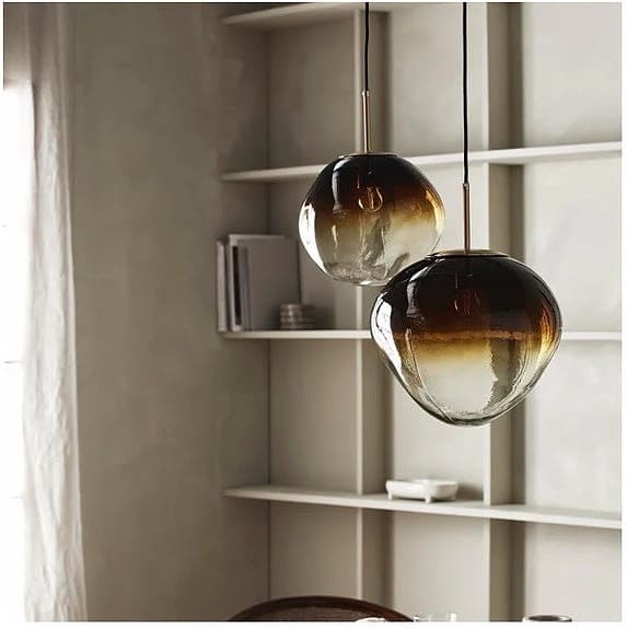 Utställningsex. 1 Pendellampa