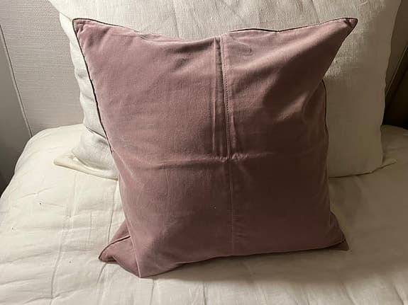 Nya Ceannis kuddfodral 100% bomullssammet  50x50 cm