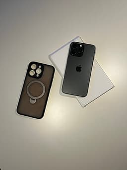 Apple iPhone 15 Pro Max 256 GB svart