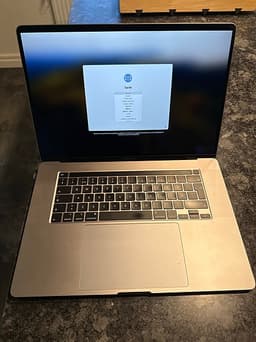Apple MacBook Pro Laptop 16” Touchbar