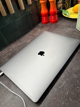 MacBook Pro 16” (2019)