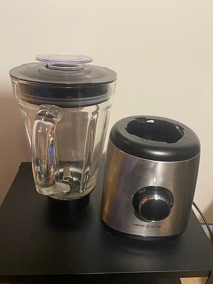 Anders Petter Mixer med glasbehållare
