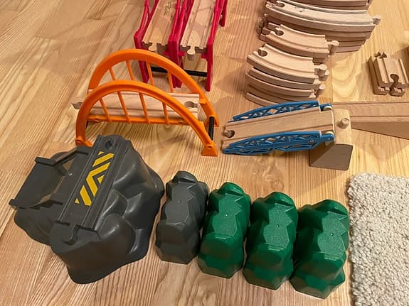 BRIO och Ikea Träjärnvägstågset med tillbehör