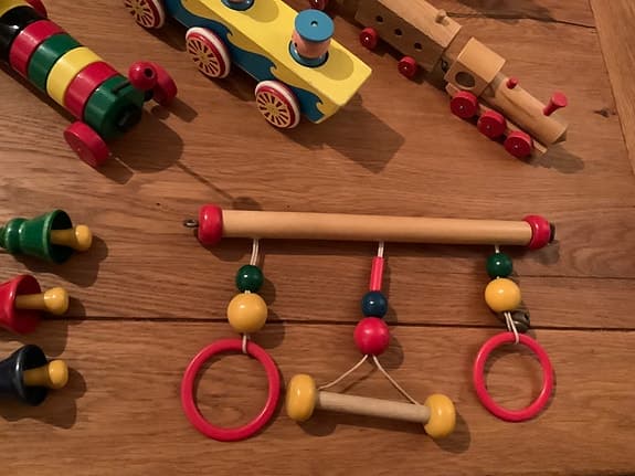 Träleksaker set tåg dragdjur klocka och aktivitetsleksaker flerfärgad