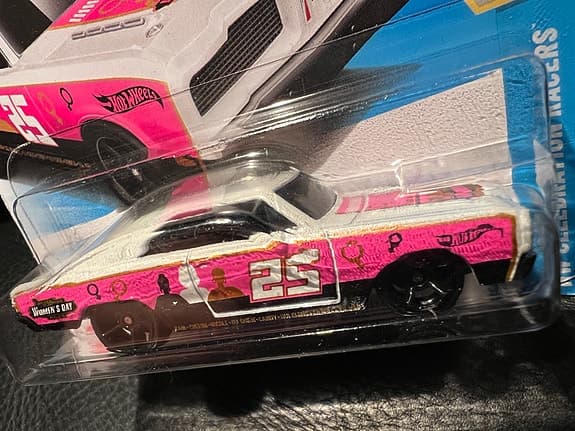 Hot Wheels '74 Brazilian Dodge Charger leksaksbil