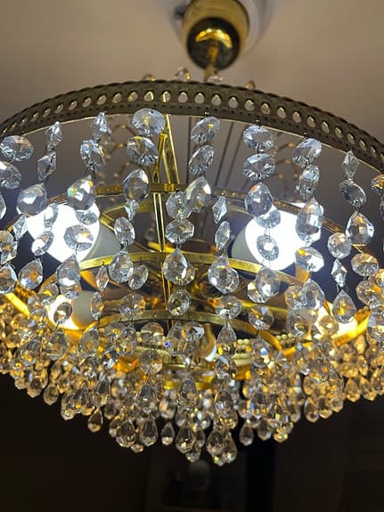 Kristallkrona lampa guldig